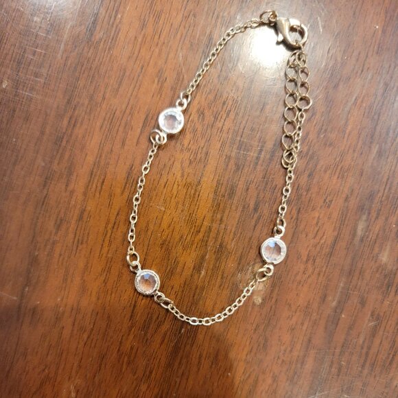 Bezel Set CZ in Gold Chain Bracelet - Picture 5 of 6